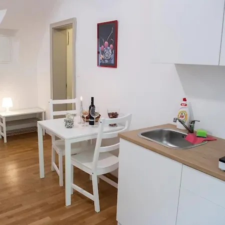 Sweet Raffaello On Location Apartament